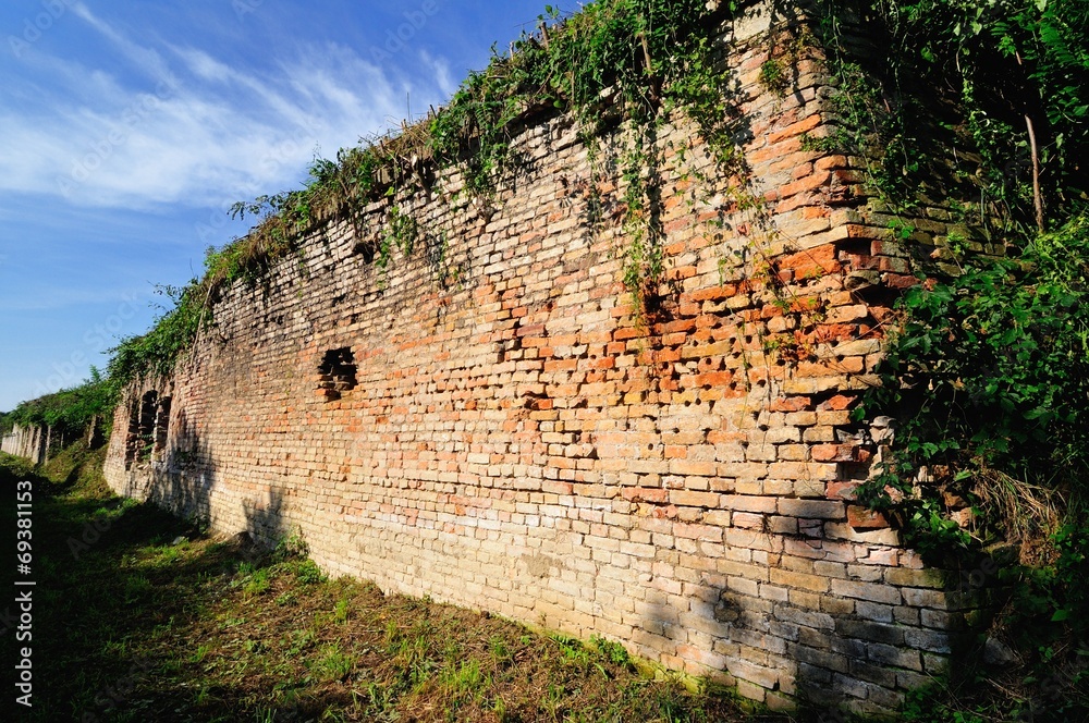 Ruin bricks fortress