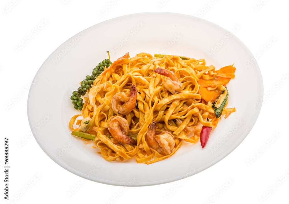 Fried noodles with shrimps