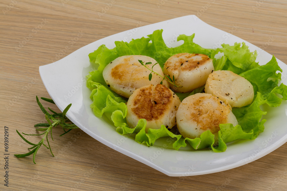 Grilled scallops Grilled scallops