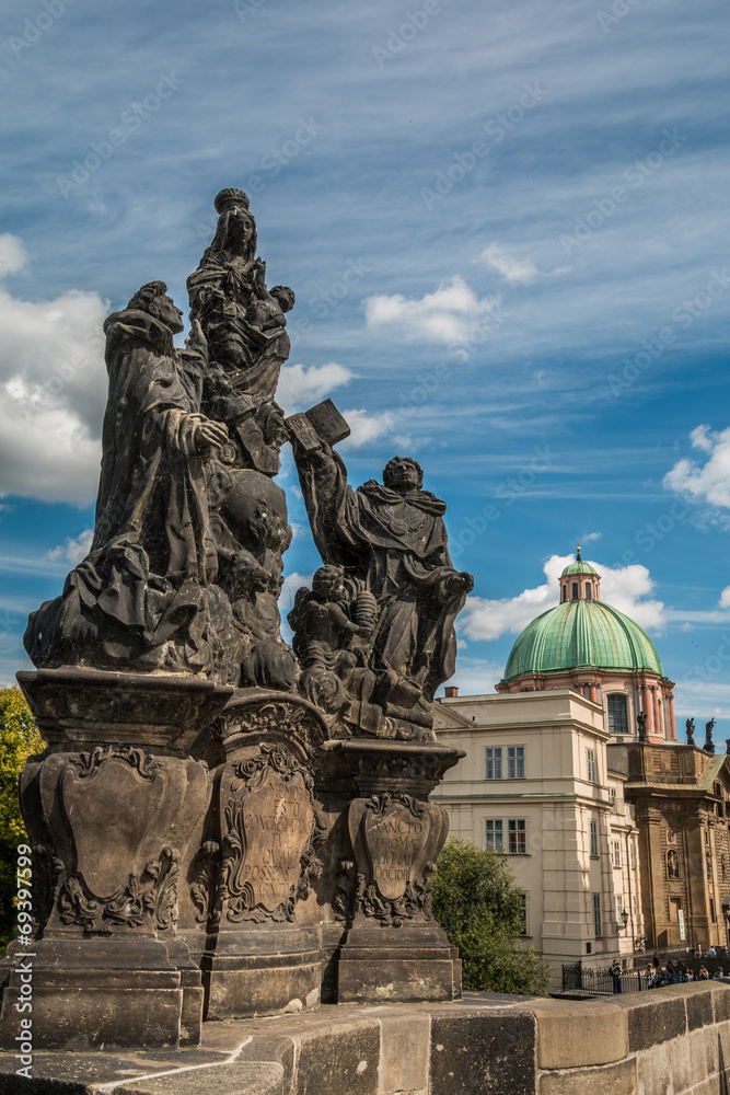Obraz premium Statues in Charles Bridge Prague