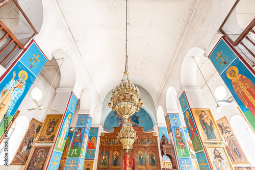 Fotografie Interior of St. George's Church in Madaba, Jordan