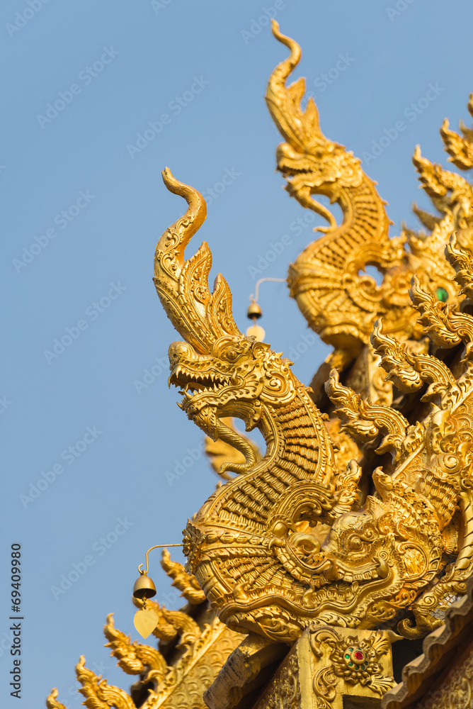 Sculpture dragon at Wat Sri Pan Ton