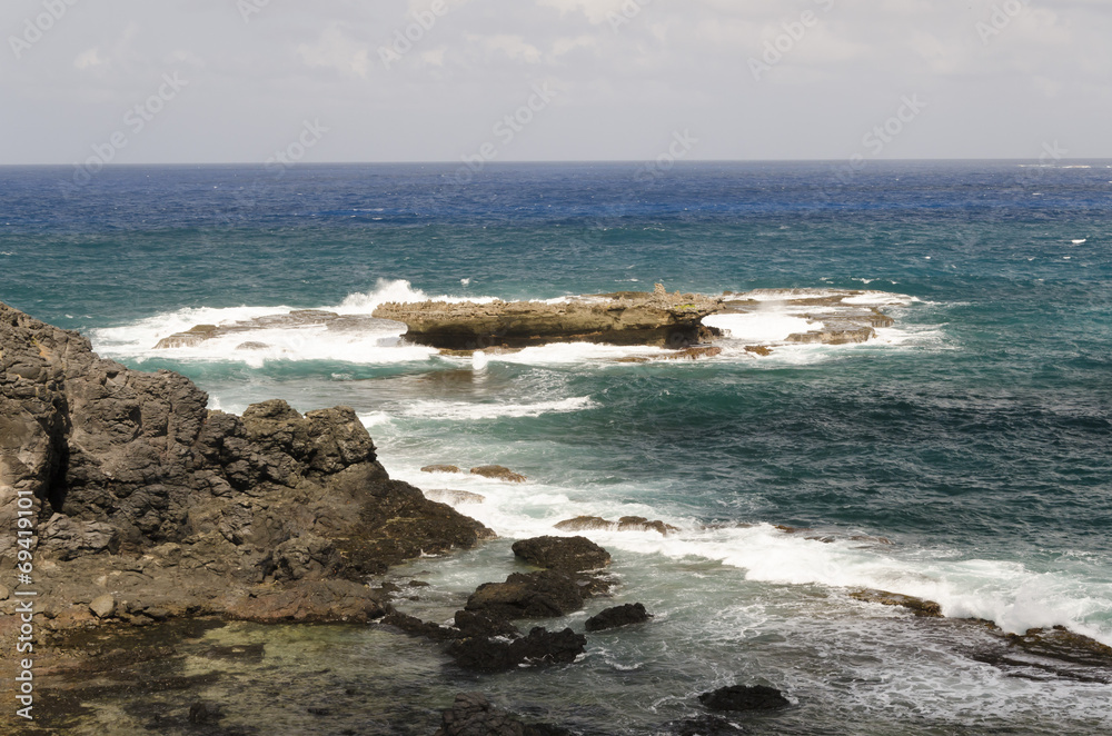 Praia na ilha de Fernando de Noronha Brasil