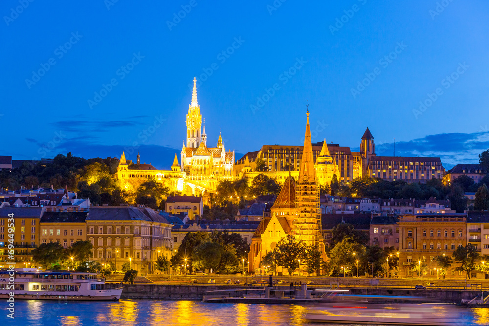 Fototapeta premium Panorama of Budapest at sunset, Hungary