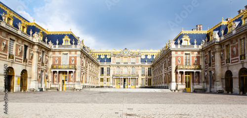 Versailles Castle, Paris, France © lapas77