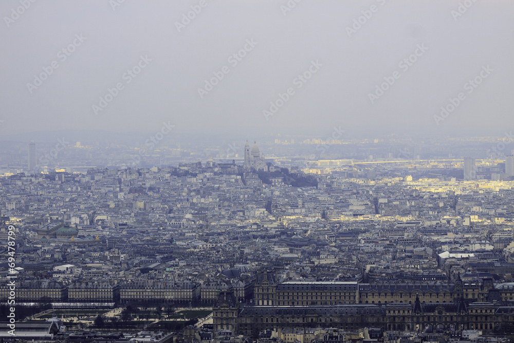 Louvre, Basilica Sacre Coeur  in morning fog