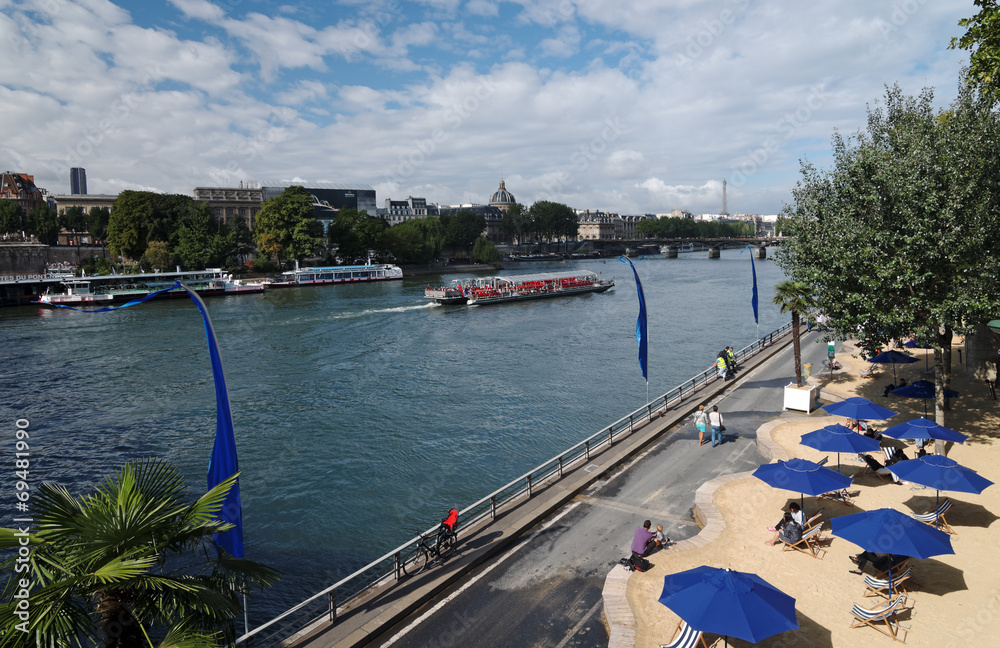Fototapeta premium quai de Seine à Paris plage