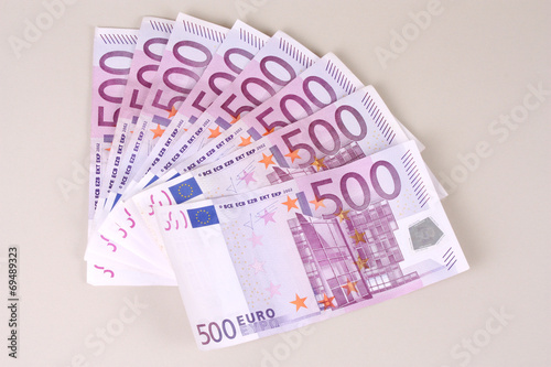4000 Euro 3