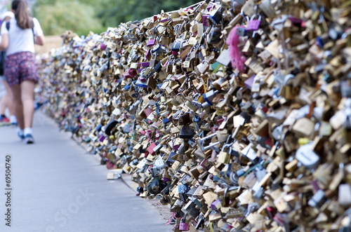 Wallpaper Mural cadenas - Paris Torontodigital.ca