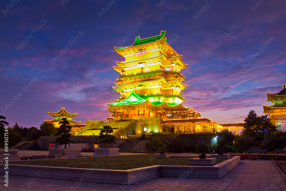 Fototapeta premium ancient Chinese architecture