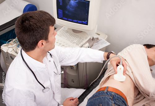 Ultraschalluntersuchung der Niere photo
