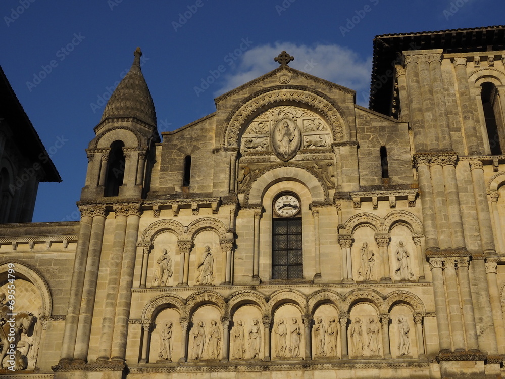 Iglesia de la Santa Cruz en Bordeaux