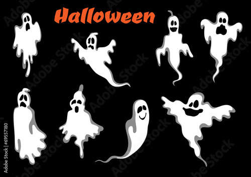 Night halloween ghosts set
