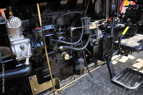 tractor engine photo