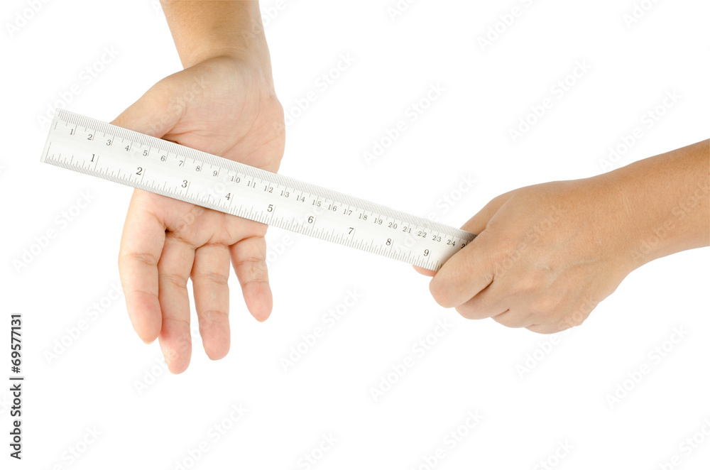 Hand ruler deals