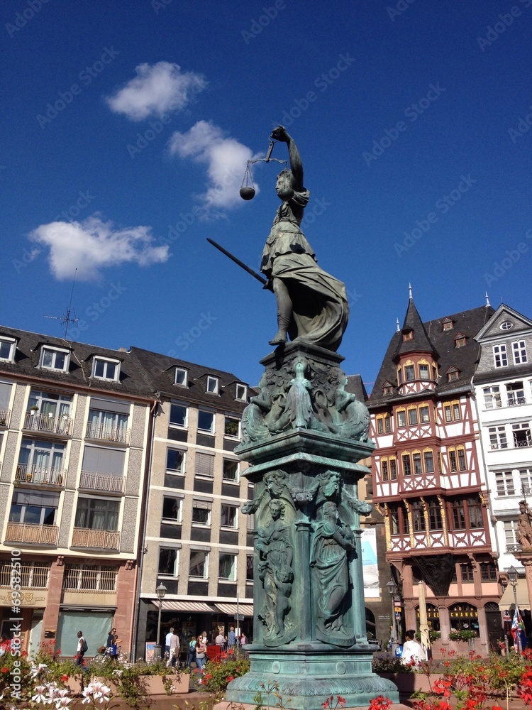 Fototapeta premium Justitia in Frankfurt am Main
