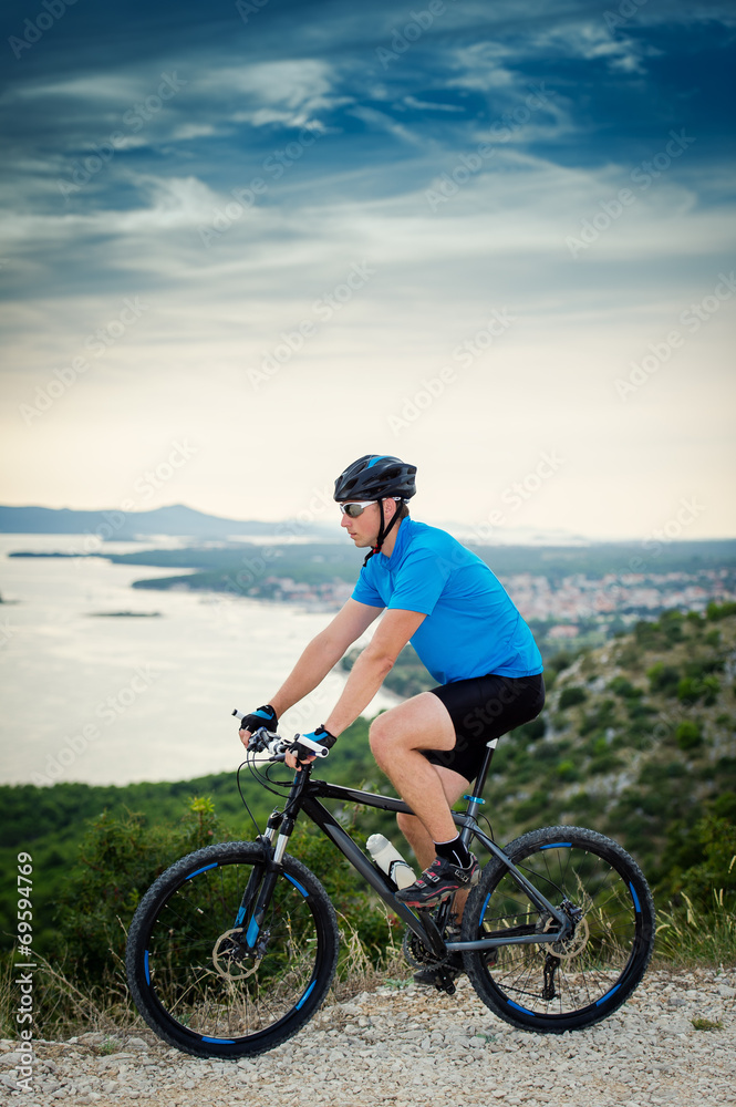 Fototapeta premium mountain bike