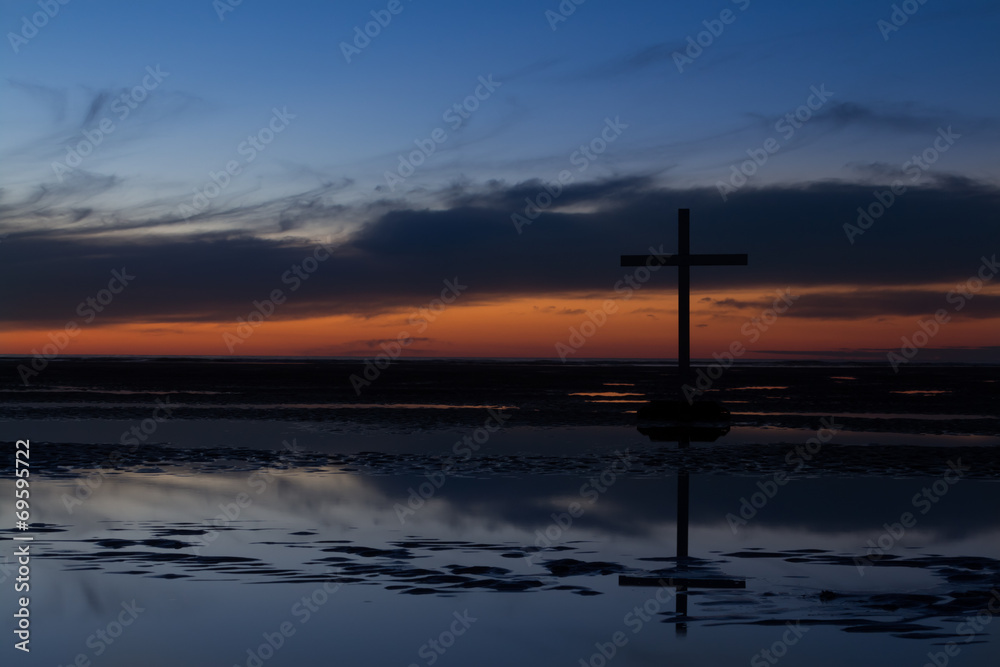 Black Cross Tide Sundown