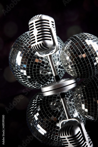 Retro style microphone, Music background