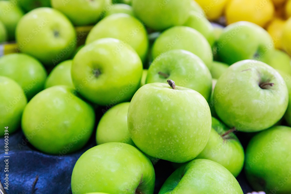 pile of apple fruit pile of apple fruit