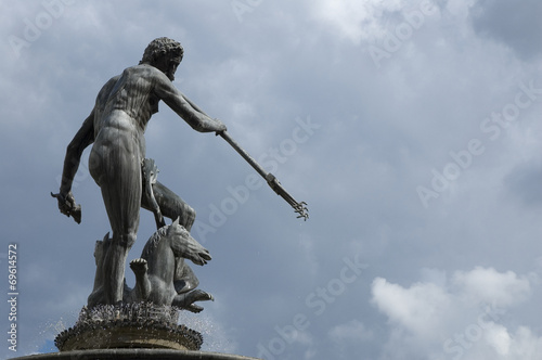 Neptun statue
