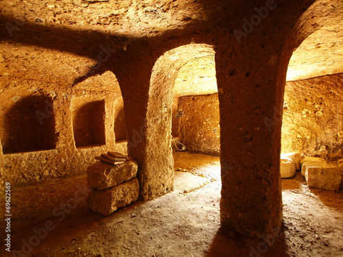 Toscana - Necropoli Etrusca Poggio Bucco photo