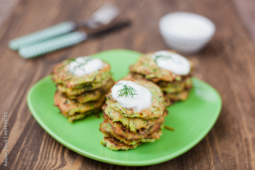 Green pancakes with zucchini and herbs Green pancakes with zucchini and herbs