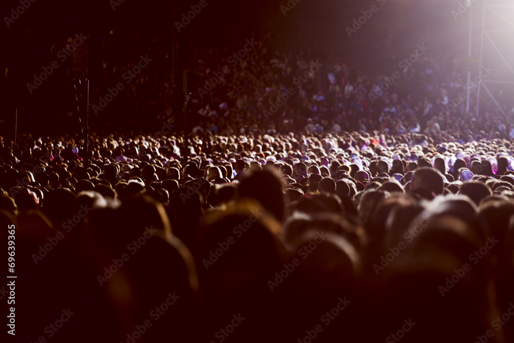 Crowd content. Толпа в мегаполисе. large audience. crowd panic.
