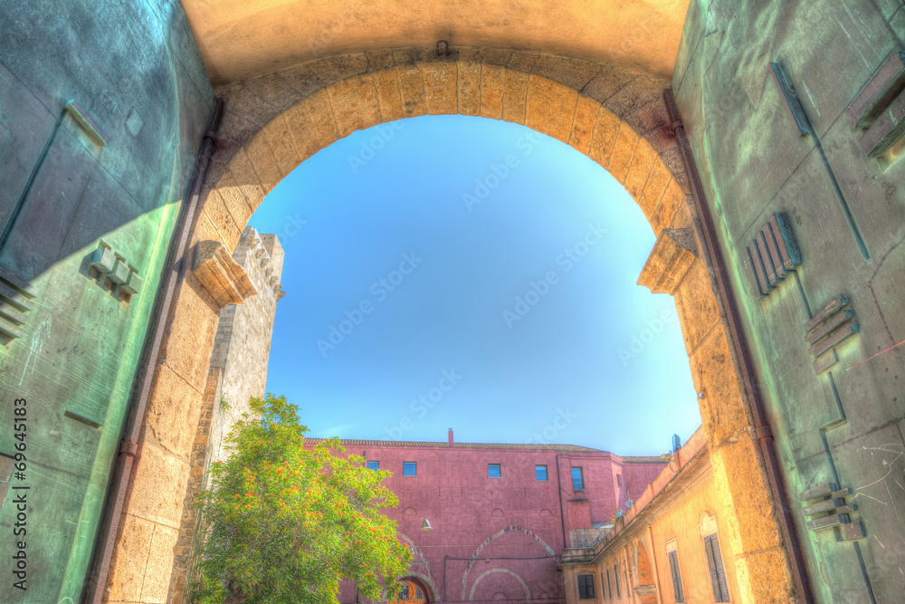 hdr arch