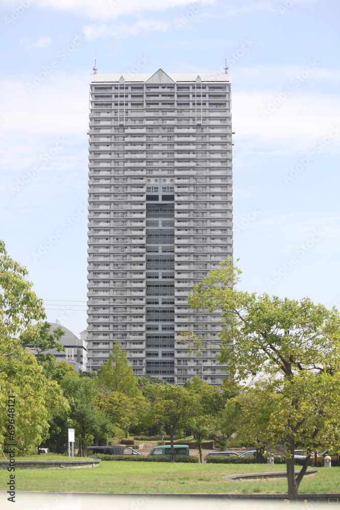 高層マンションと街並み 高層マンションと街並み