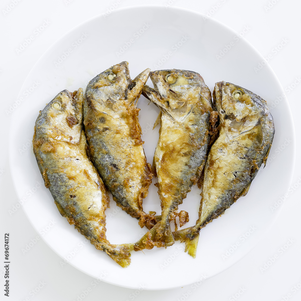 Shrimp Paste Chilli Sauce (Nam Prik Ka Pi) serve with Fried Indi - obrazy, fototapety, plakaty 