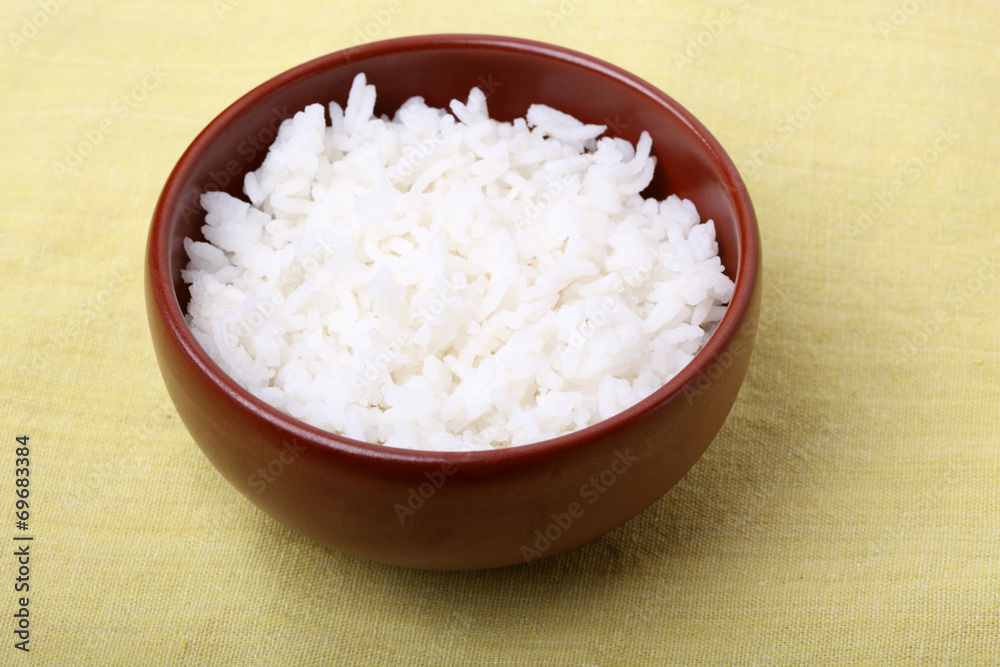 Cooked long rice in bowl