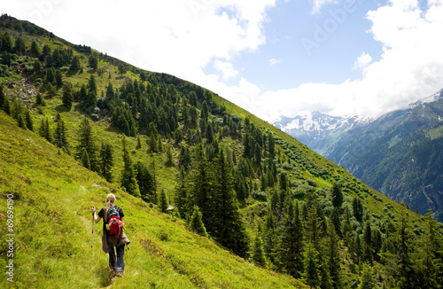 Wanderer im Zillertal - Alpen