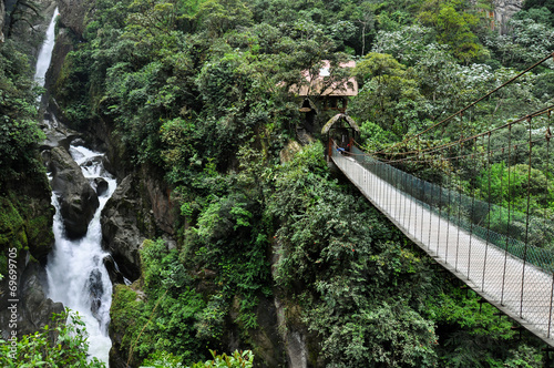 Suspended bridge in Banos Santa Agua, Ecuador © brizardh