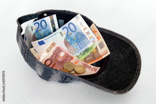 Cap of Money, Euros
