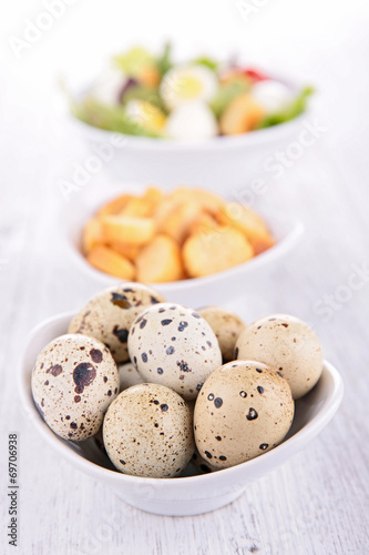 egg,crouton and salad
