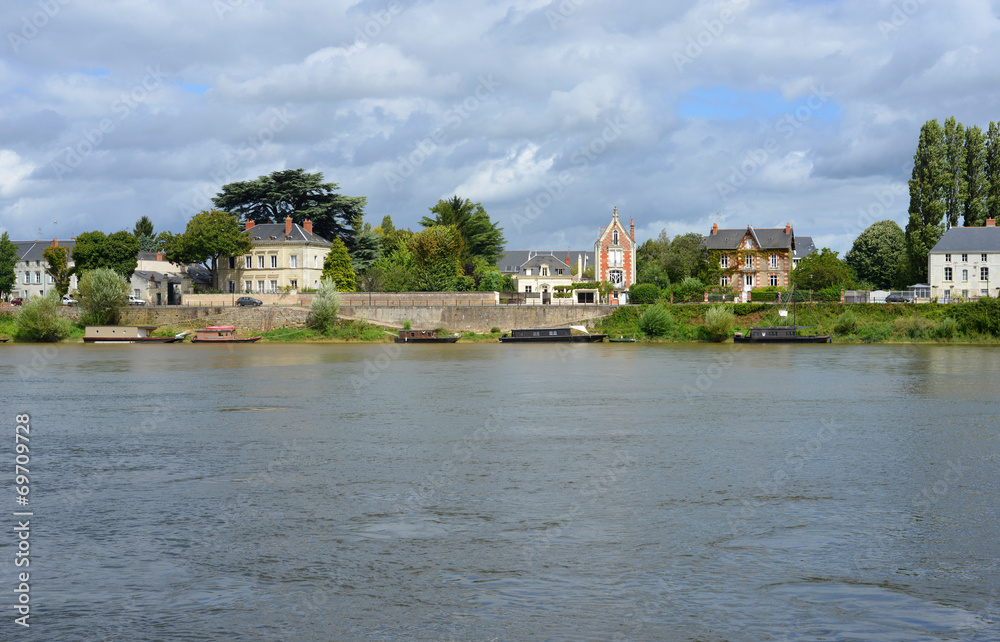 Samur Boote an der Loire