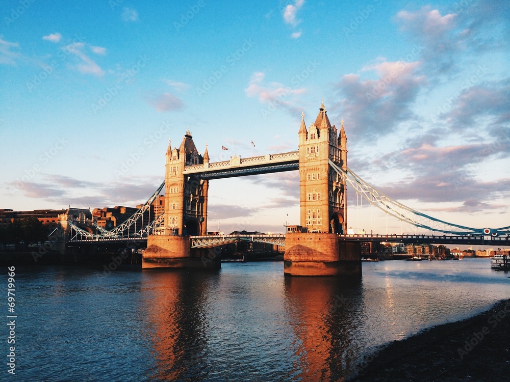 Obraz premium Tramonto sul Tower Bridge