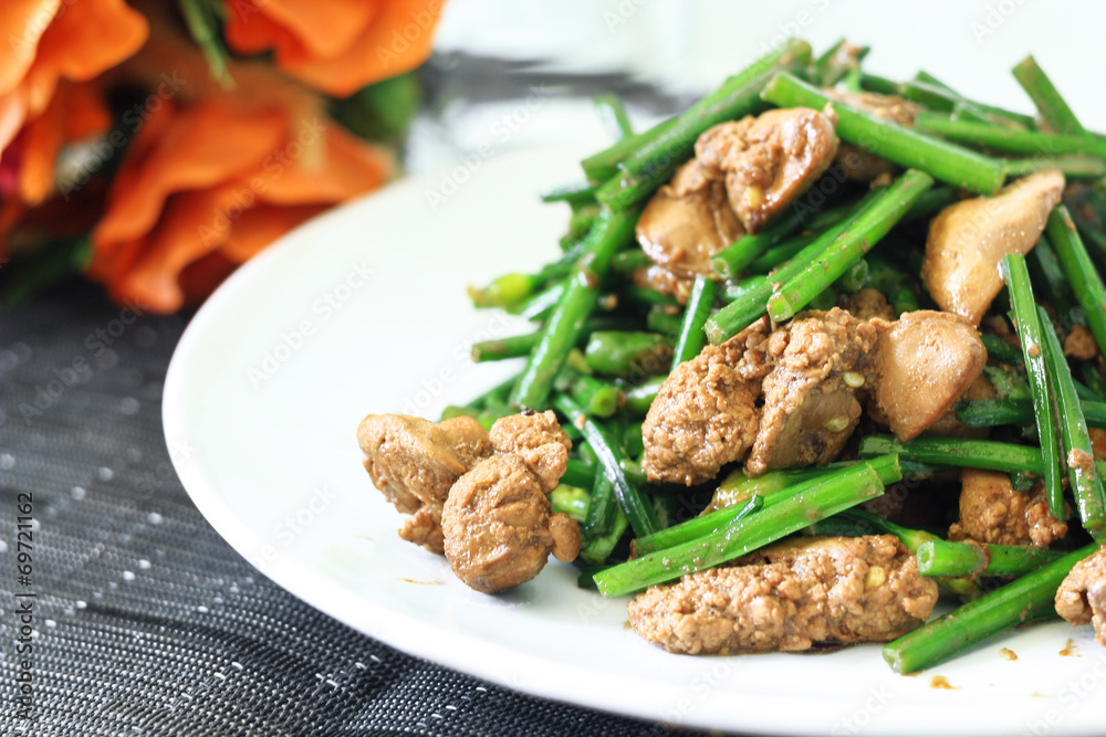 Fried garlic chives with chicken livers Fried garlic chives with chicken livers