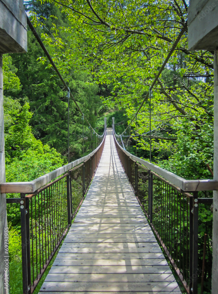 Fototapeta premium Hängebrücke Meraner Höhenweg Südtirol