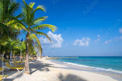 Fototapeta Naklejka Na Ścianę i Meble -   tropical beach