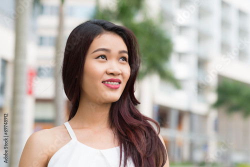 Free Download Beautiful Vietnamese woman - GFXLoad