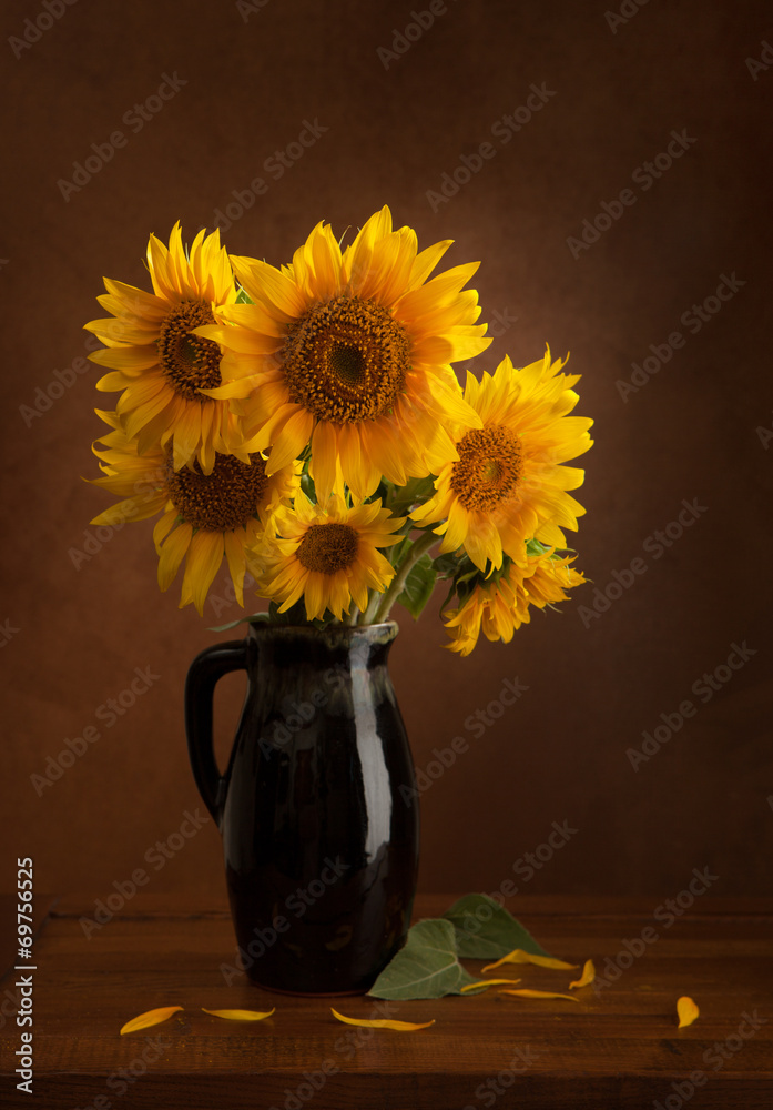 Fototapeta premium Still Life with Sunflowers
