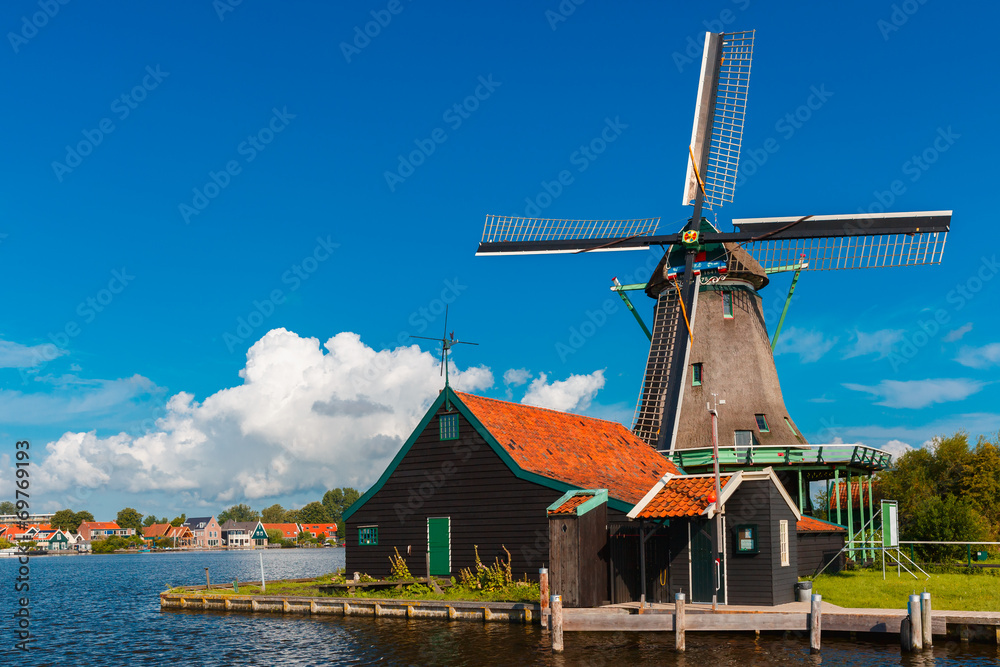 Fototapeta premium Windmills in Zaanse Schans, Holland, Netherlands