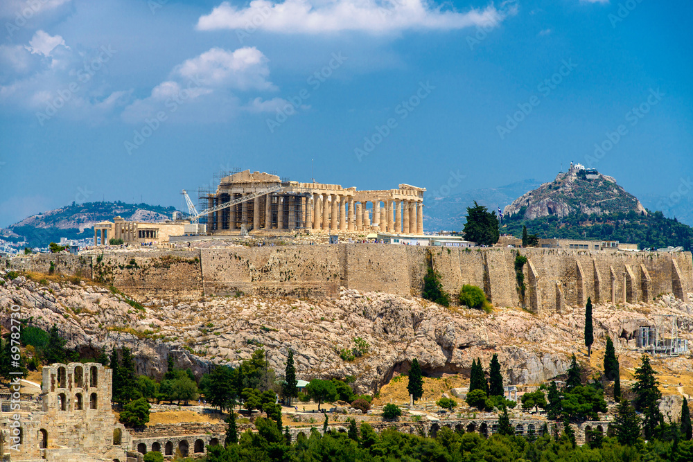 l'acropole a Athènes vue depuis la colline de filopappou