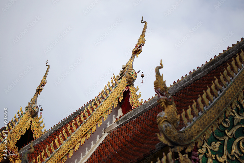 temple of buddhism, sculpture decoration on roof temple of buddhism, sculpture decoration on roof