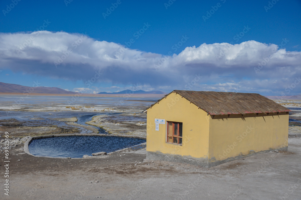 Isolated Thermal station in Sur Lipez, South Bolivia Isolated Thermal station in Sur Lipez, South Bolivia