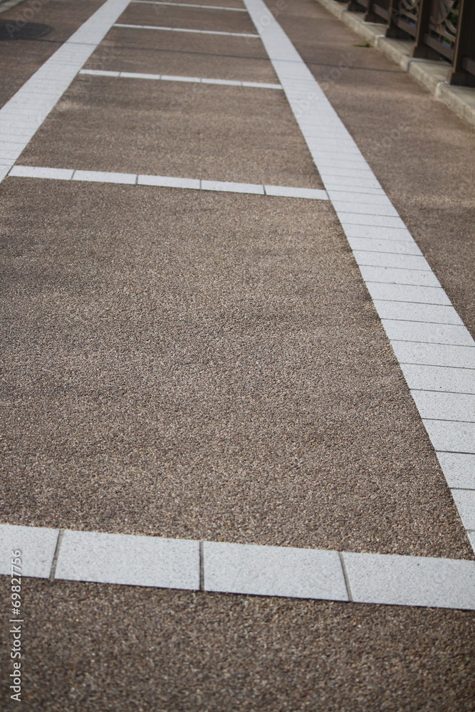 Obraz premium 橋の歩道