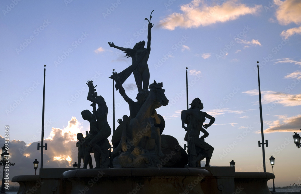 Fototapeta premium The Raíces Fountain