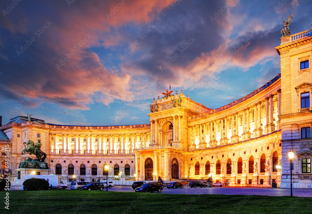 Naklejka premium Vienna Hofburg Imperial Palace at night, - Austria